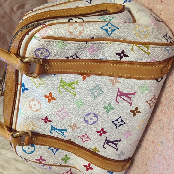 Louis Vuitton Murakami Priscilla 🔥 - Picture 3 of 8